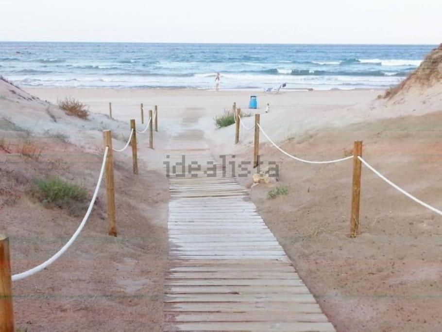 Chalet Adosado En La Playa De El Perellonet Con Piscina, Pista Tenis Valencia Exterior foto