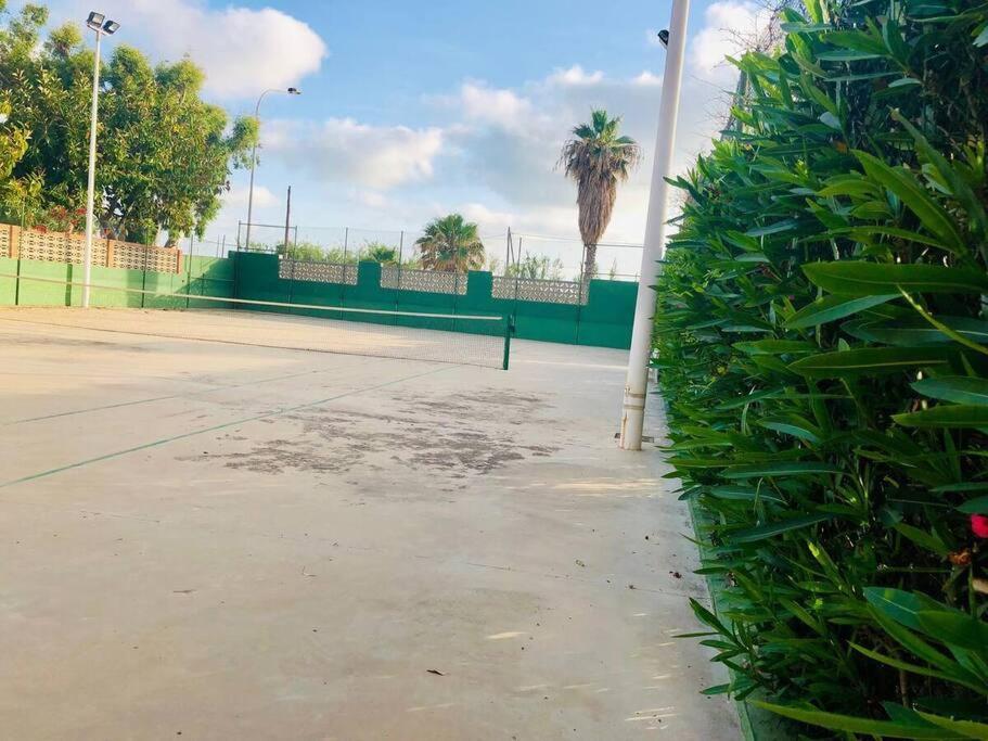 Chalet Adosado En La Playa De El Perellonet Con Piscina, Pista Tenis Valencia Exterior foto